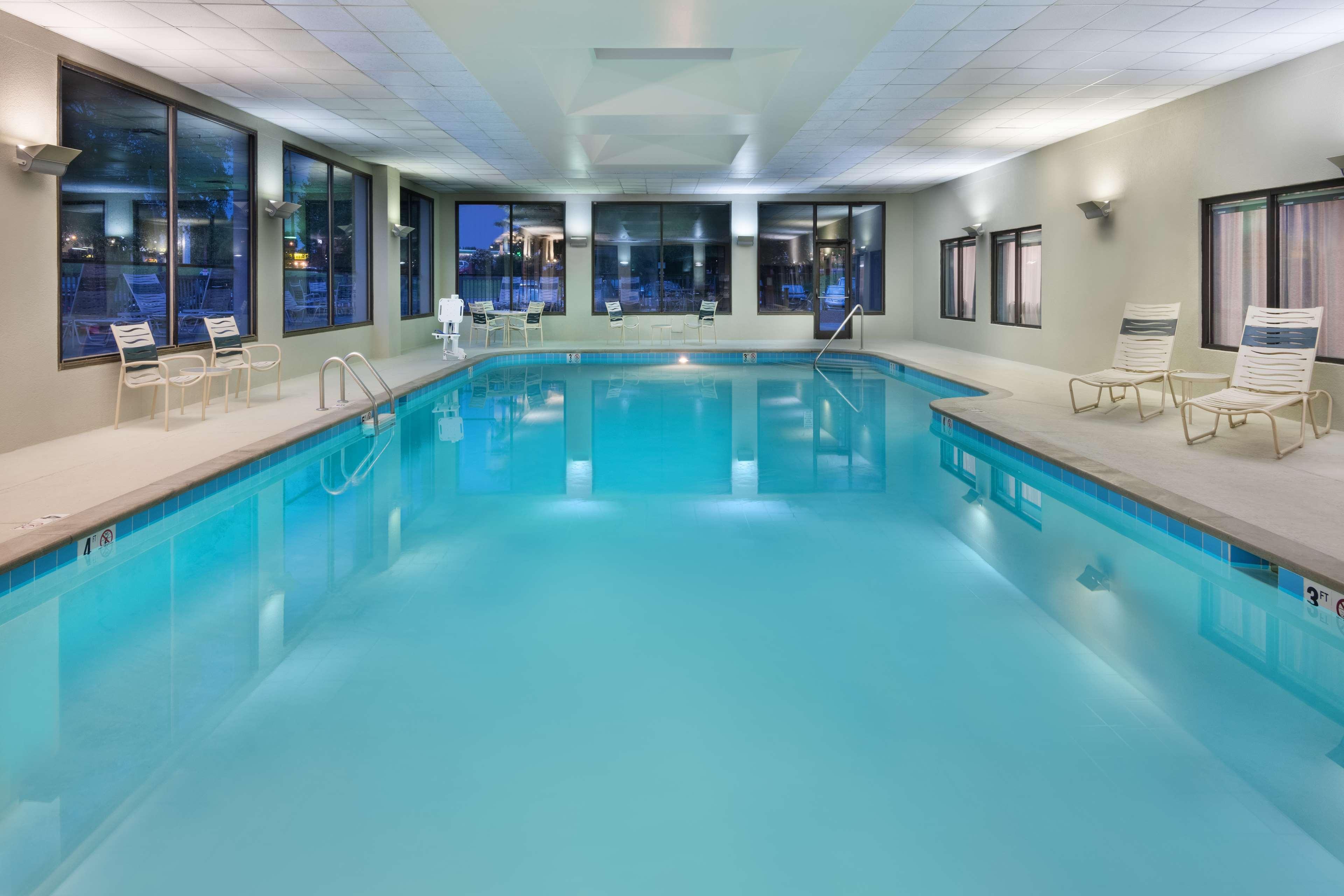 Radisson Hotel Nashville Airport ภายนอก รูปภาพ
